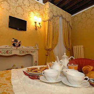 ** Frühstückspension Residenza La Loggia Italien